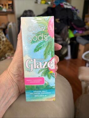 Dew of the Gods Maui Glaze Dragon Fruit Facial Cleanser - 150ml.  New Sealed!